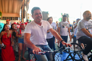 Imagem da notícia - Festival de Parintins 2024: Disputa do bumbá que mais gera energia limpa mobiliza torcidas no Turistódromo