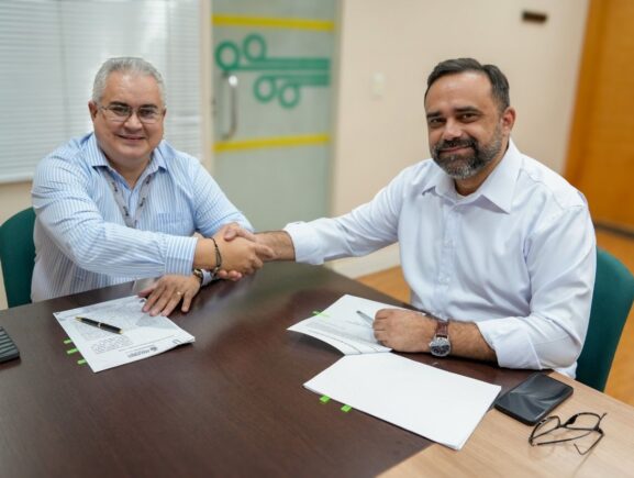 Afeam e Semig firmam acordo para financiamento de Gás Natural Veicular a taxistas e motoristas de aplicativos